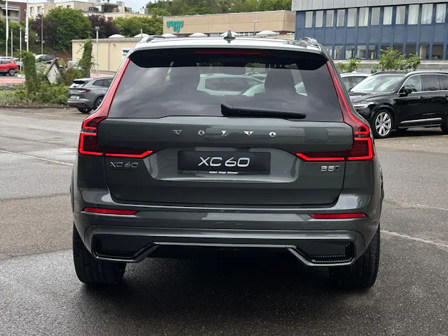 Volvo XC60 2.0 B5 MH Plus Dark AWD