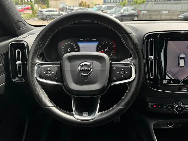 Volvo XC40 2.0 T5 R-Design AWD