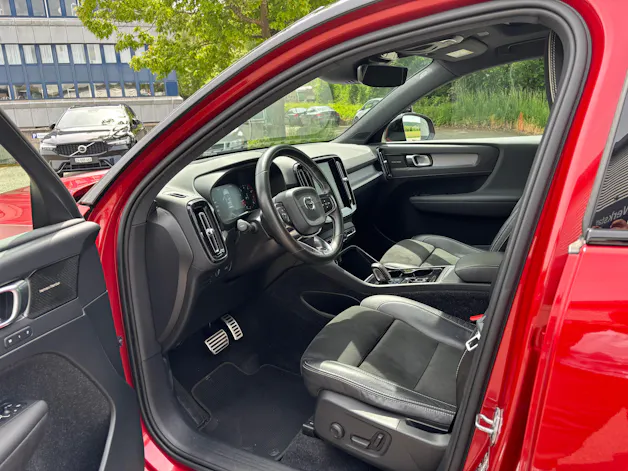 Volvo XC40 2.0 T5 R-Design AWD