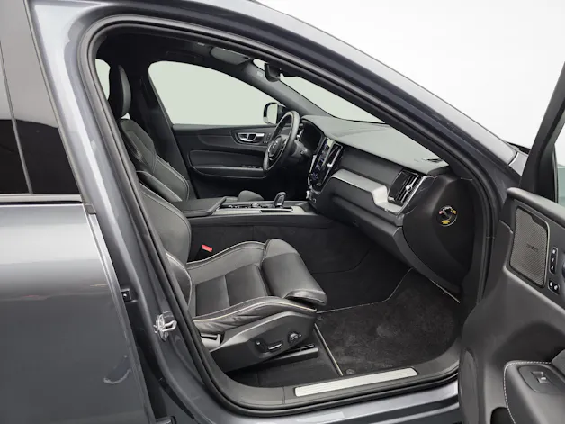 Volvo XC60 2.0 B5 MH R-Design AWD