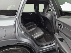image du véhicule VOLVO XC60 2.0 B5 MH R-Design AWD