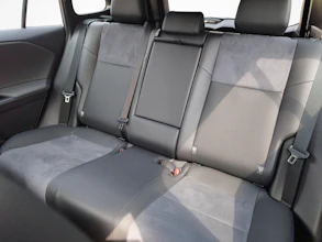 https://vehicle.imgix.net/4319153/2b2db6c7-3d14-4b1d-aab0-e64b24607fe8.jpg