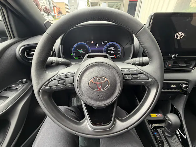 Toyota Yaris 1.5 VVT-i HSD Premium