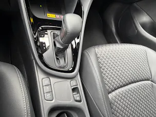 Toyota Yaris 1.5 VVT-i HSD Premium