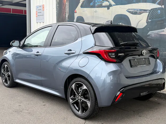 Toyota Yaris 1.5 VVT-i HSD Premium