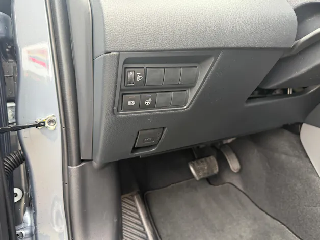 Toyota Yaris 1.5 VVT-i HSD Premium