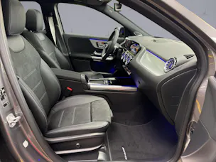 Mercedes-Benz GLA 250 Swiss Star AMG Line 4matic