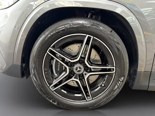 Mercedes-Benz GLA 250 Swiss Star AMG Line 4matic