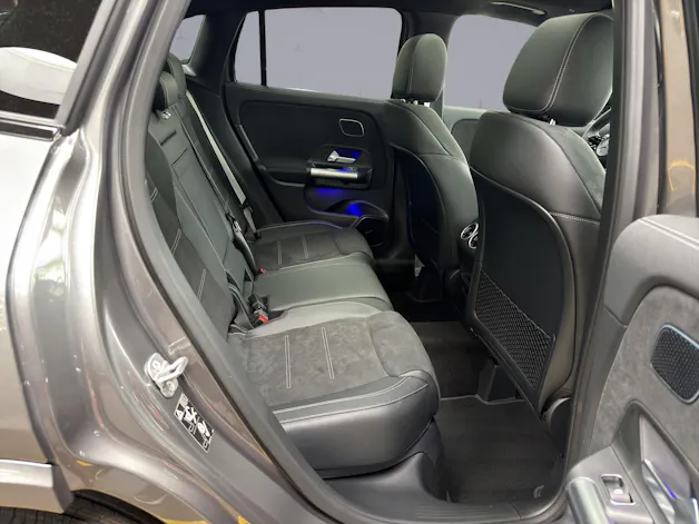 Mercedes-Benz GLA 250 Swiss Star AMG Line 4matic