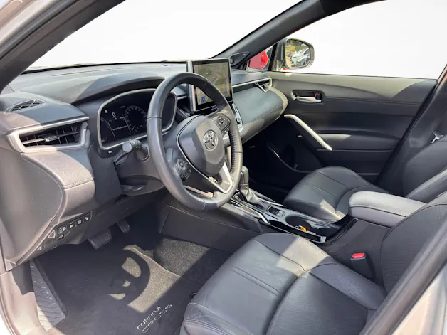 Toyota Corolla Cross 2.0 HSD Comfort AWD-i