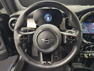 Mini F56 Cooper SE