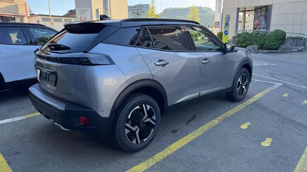 Peugeot 2008 1.2 Hybrid 145 GT