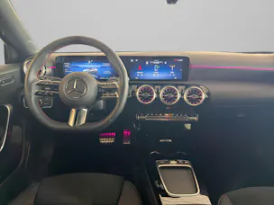 Mercedes-Benz A 200 d AMG Line