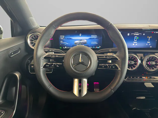 Mercedes-Benz A 200 d AMG Line
