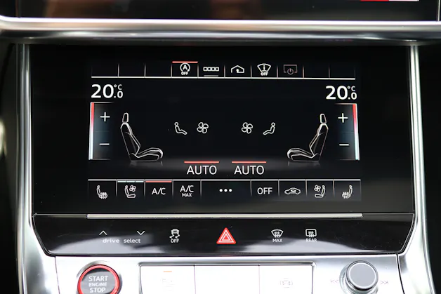 Audi RS6 Avant 4.0 V8 TFSI quattro T-Tronic * RS DYNAMIKPAKET * SPORTABGASANLAGE * PANORAMADACH *