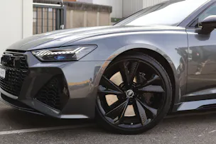 Audi RS6 Avant 4.0 V8 TFSI quattro T-Tronic * RS DYNAMIKPAKET * SPORTABGASANLAGE * PANORAMADACH *