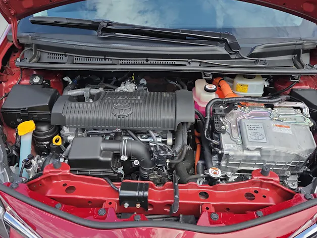 Toyota Yaris 1.5 VVT-i HSD Trend