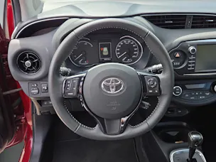 Toyota Yaris 1.5 VVT-i HSD Trend