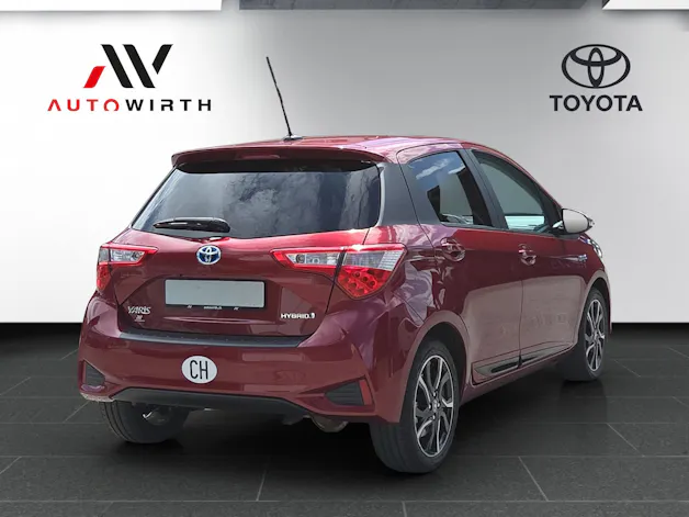 Toyota Yaris 1.5 VVT-i HSD Trend