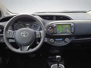 Toyota Yaris 1.5 VVT-i HSD Trend