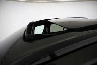 https://vehicle.imgix.net/4319300/aca4d010-ee03-4f27-832a-301a4f521739.jpg