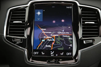 https://vehicle.imgix.net/4319300/c2cd2704-9418-4bca-a5c1-93fc5883e04b.jpg