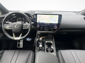 https://vehicle.imgix.net/4319304/5a40696f-736a-4052-86ec-9a5cd673e9db.jpg