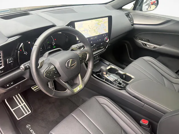 Lexus NX 450h+ F-Sport