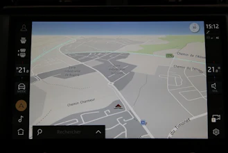 https://vehicle.imgix.net/4319316/359d5219-b943-4ea9-80d0-1d89cfc0dbd9.jpg