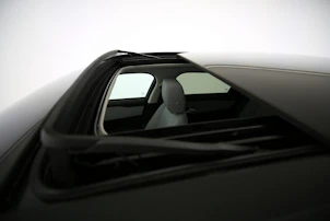 image du véhicule LAND ROVER Range Rover Velar 2.0 D I4 200 S