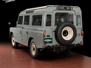 Land Rover 109 Serie II