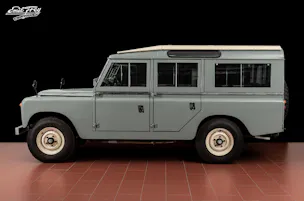 Land Rover 109 Serie II