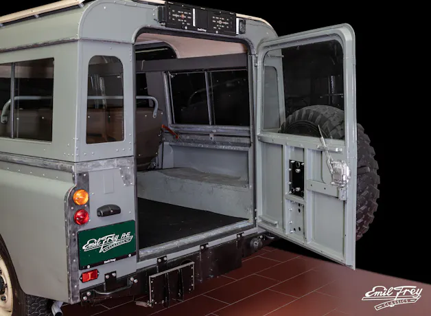Land Rover 109 Serie II