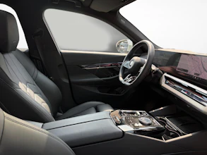 https://vehicle.imgix.net/4319348/26082c00-4952-4542-ac89-128ed645fd67.jpg
