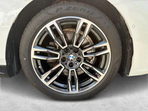 https://vehicle.imgix.net/4319348/84cc0d10-2c65-4ee2-9e5c-71a9a47633cd.jpg