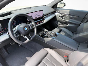 https://vehicle.imgix.net/4319348/98a90191-eb61-4581-be25-1abcc5e81b74.jpg