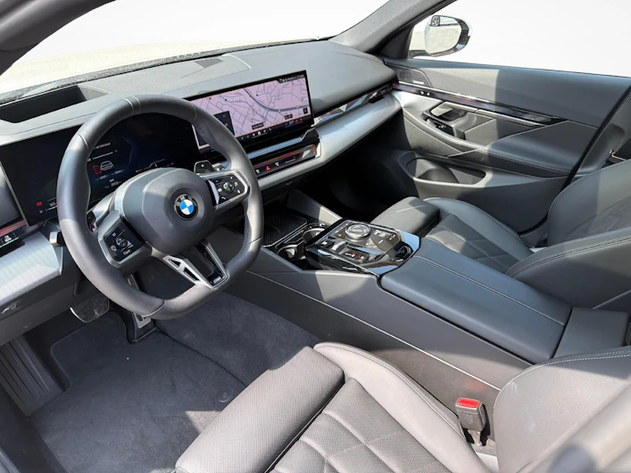 immagine del veicolo BMW 5 SERIES