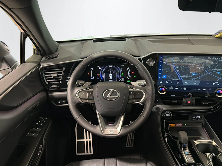 immagine del veicolo LEXUS NX