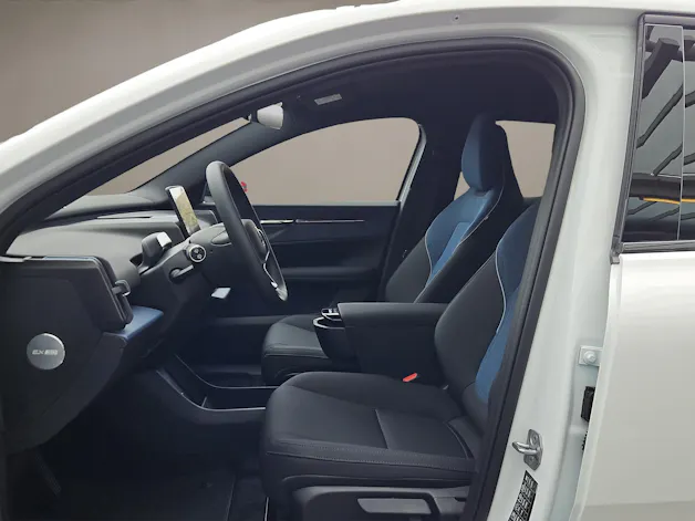 VOLVO EX30 E60 Plus