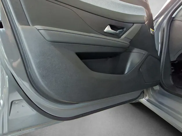 Peugeot 308 1.2 Hybrid Allure