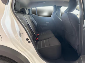 https://vehicle.imgix.net/4319475/85298183-cb09-462f-be90-ba0be9a413a9.jpg