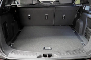 Fahrzeugbild LAND ROVER Discovery Sport 1.5 T 270e Dynamic S