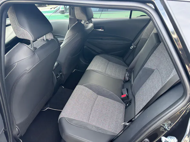 Toyota Corolla Touring Sports 2.0 HSD Swiss Edition