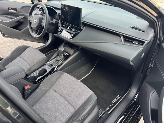 Toyota Corolla Touring Sports 2.0 HSD Swiss Edition