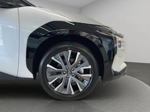 Fahrzeugbild SUBARU Solterra eV Luxury AWD