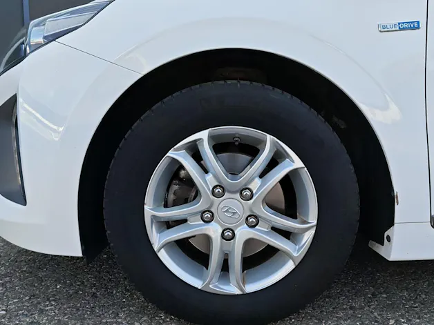 Hyundai Ioniq 1.6 GDi Launch Plus