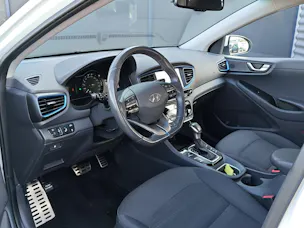 Hyundai Ioniq 1.6 GDi Launch Plus
