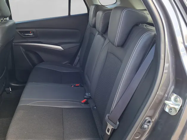 Suzuki S-Cross 1.4 T Compact Top Hybrid 4x4