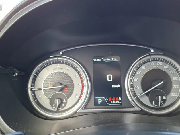 Suzuki S-Cross 1.4 T Compact Top Hybrid 4x4