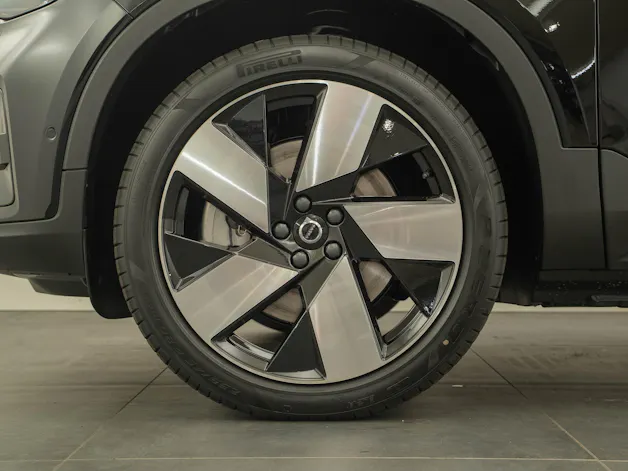 Volvo EC40 Twin XCENTRIC Edition AWD